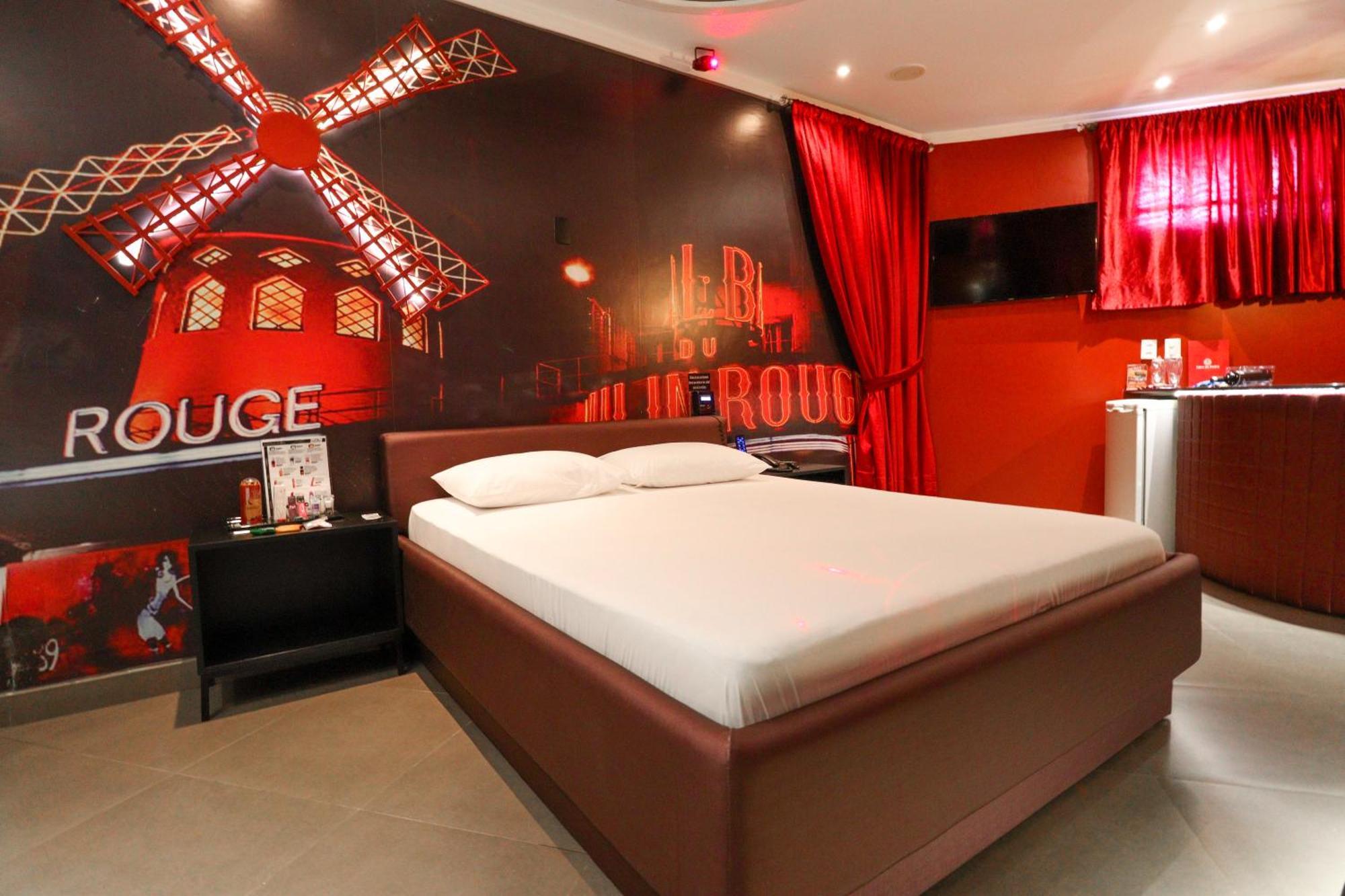 Motel Casa De Pedra Каразинью Экстерьер фото