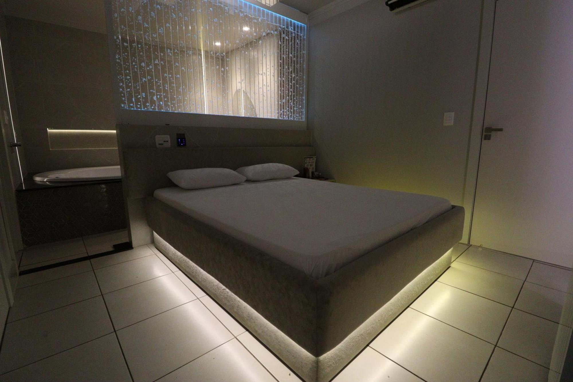 Motel Casa De Pedra Каразинью Экстерьер фото