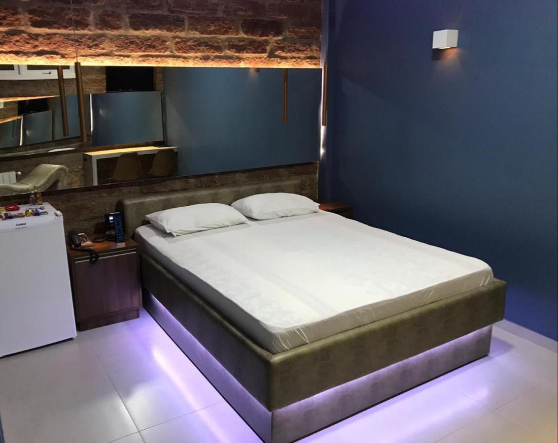 Motel Casa De Pedra Каразинью Экстерьер фото