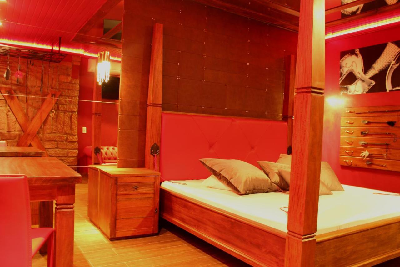 Motel Casa De Pedra Каразинью Экстерьер фото